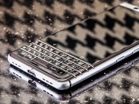BlackBerry新モデルの試作機がCESに登場--物理キーボードが復活