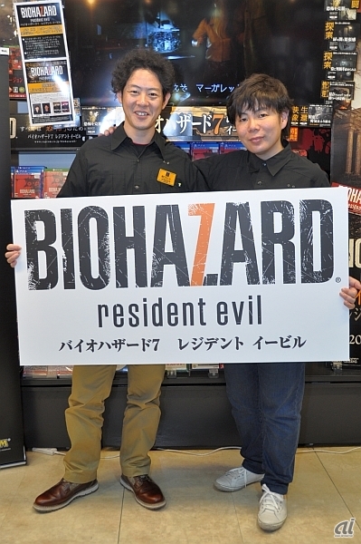 プロデューサー川田将央氏（右）と、プロモーションプロデューサーの神田剛氏が（左）