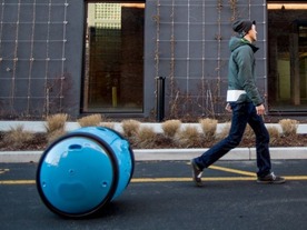 買い物の荷物を運んでくれる自律走行ロボット「Gita」--忠犬みたいにピッタリ追従