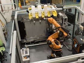 フォード、巨大な新方式3Dプリンタをテスト--横向き出力で大型パーツ製造に期待