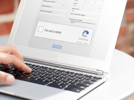 グーグルの最新「reCAPTCHA」、「見えない」仕組みで人間とボットを自動判別