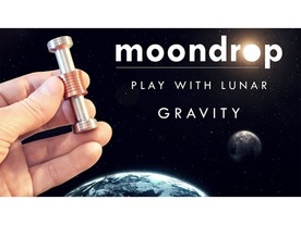 月と火星の重力を再現するデスク玩具「Moondrop」--物がゆっくり落ちる