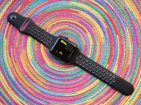 「Apple Watch」に新色バンドが追加--「Nikeスポーツバンド」も