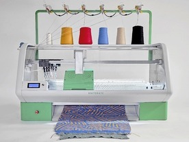 “編み物プリンタ”みたいな自動編み機「Kniterate」--家庭で使える本格マシン