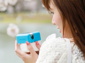 手のひらサイズの“箱型”ロボ「PLEN Cube」--日本での資金調達を開始