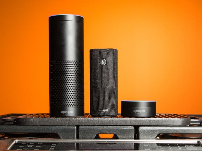 Amazonの「Echo」「Tap」「Echo Dot」<br />提供：Chris Monroe/CNET