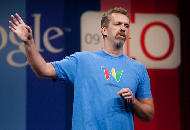 「Google Wave」（2009年）

　今では存在しないGoogle Wave（写真のLars Rasmussen氏が主導）は、電子メールやインスタントメッセージ、ソーシャルネットワークなどを統合したオールインワンのコミュニケーションプラットフォームになるはずだった。批評家やユーザーは同サービスを好意的に受け止めたが、GoogleはGoogle Waveに早々に見切りをつけ、2012年にはサービスの提供を完全に終了した。