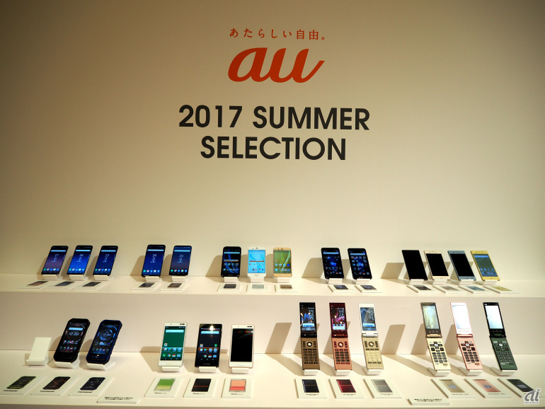 2017年夏モデルは、スマートフォン7機種、フィーチャーフォン2機種の全9機種