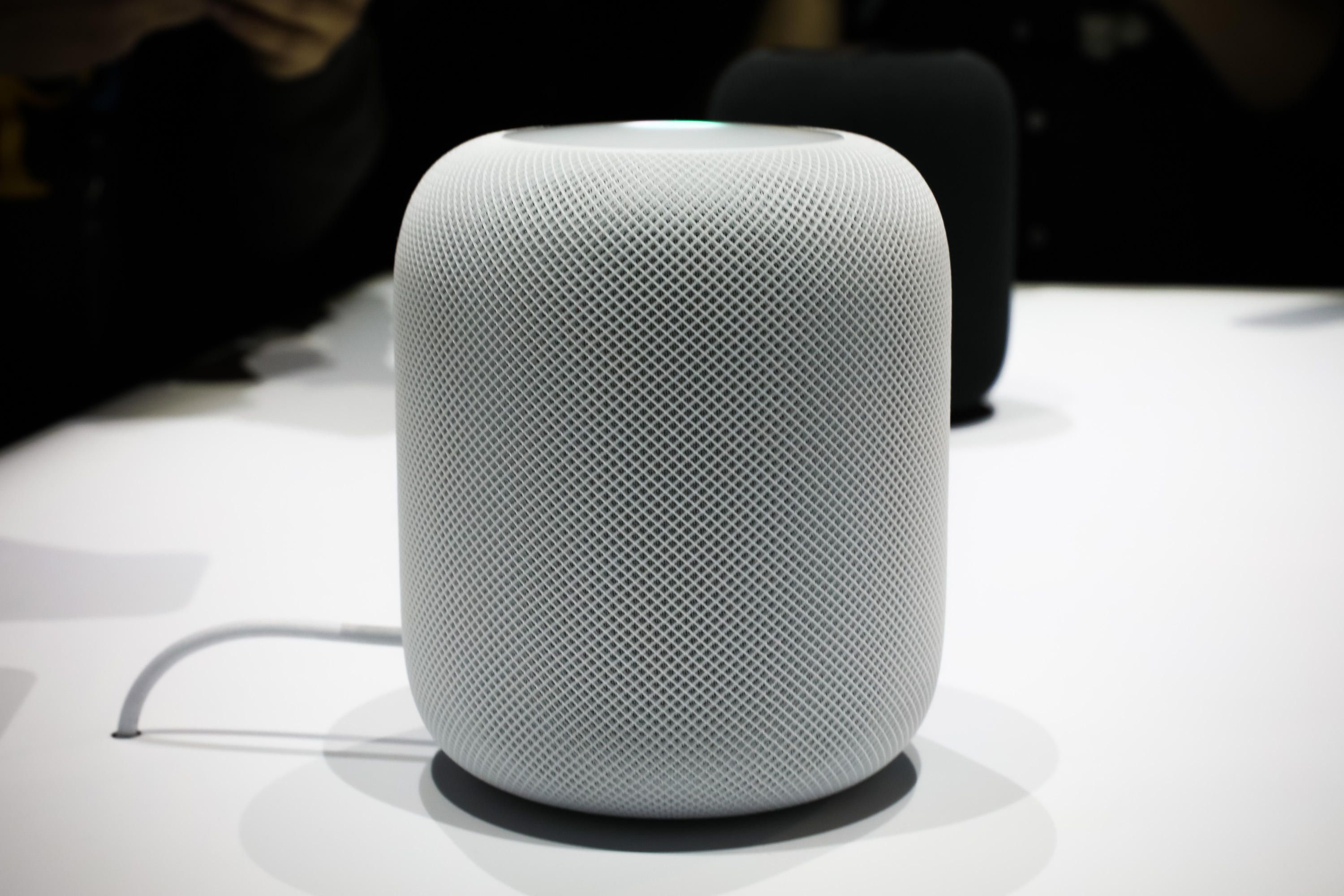 アップルの「HomePod」がアマゾン、グーグルに勝つために必要なこと