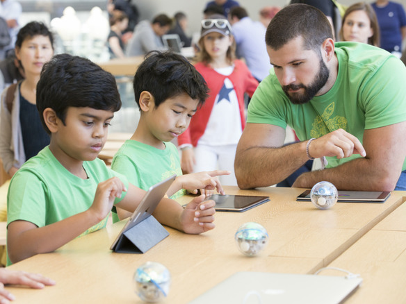アップル「サマーキャンプ」受付開始--子供が無料でプログラミングも学べる3日間