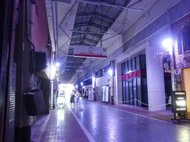 NetLED、岡山県の商店街でIoTスマート照明の実証実験--照明が人に追従