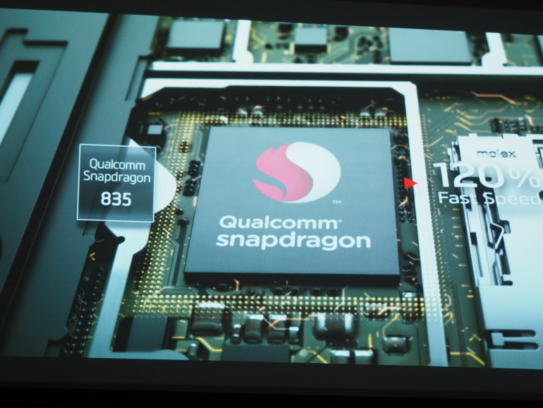Qualcomm製の最新チップセット「Snapdragon 835」を搭載