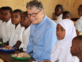 ビル・ゲイツ氏、Instagramを始める--タンザニアから初投稿