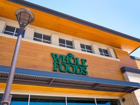 アマゾン、Whole Foods買収を8月28日に完了へ--値下げなど計画示す