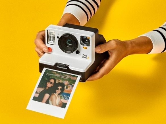 Polaroidブランドのインスタントカメラ「OneStep 2」--元祖ポラロイド