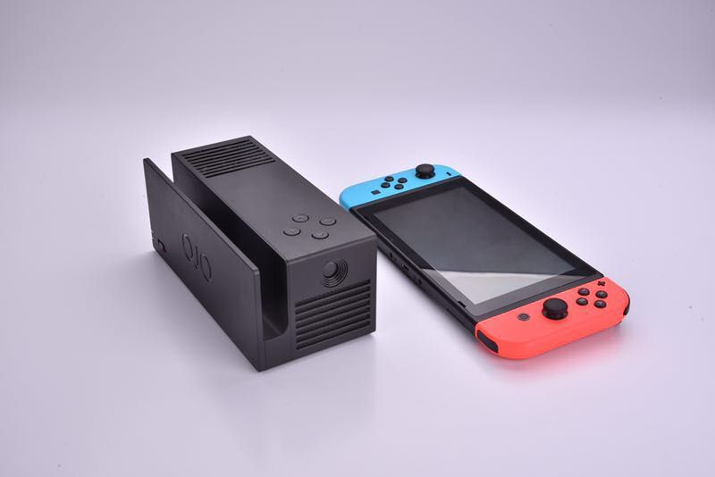 Nintendo Switch」と一体化する専用プロジェクタ「OJO」--バッテリ駆動 ...