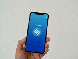 アップル、音楽認識アプリShazamの買収を認める