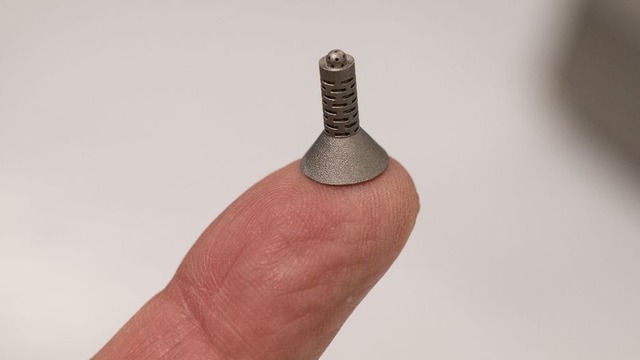 　3Dプリンタは、極めて小さい部品の製造にも使うことができる。
