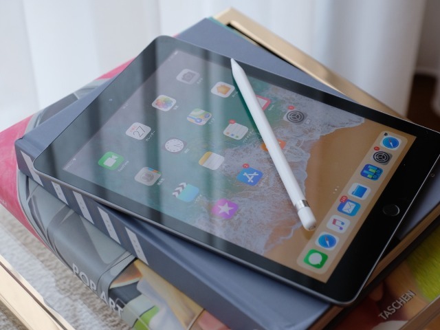 日本製 2ウェイ iPad（第6世代） Apple pencil - 通販 - thebodystudio