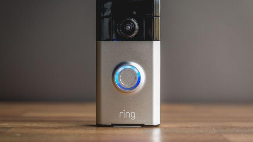 Ringのスマートドアベルシステム「Video Doorbell」（提供：Tyler Lizenby/CNET）