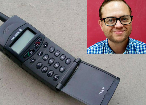Jason Cipriani（モバイルテクノロジおよびガジェットリポーター）

最初のデバイス：「Ericsson T19」、1997年

覚えていること：当時15歳で、高校に入学したばかりだった。この電話は1年ほど使った。欧州ではすでにSMSが導入されているというのをすぐに知り、何度も試してみたものの米国のVoiceStreamでは利用できなかった。通話の代わりにメッセージを送ることができるようになるのを夢見ていた。

現在のデバイス：iPhone Xと「Google Pixel 2 XL」を試しているが、現在は「Galaxy Note8」を使用している。