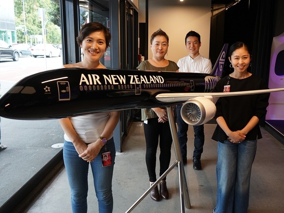 機内チャットやスマートバンド、ARゴーグルも--“空の旅の革新”に挑む「ニュージーランド航空」