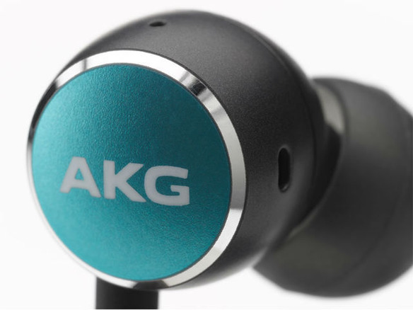 AKG、周囲の音が聞こえる「アンビエントアウェア機能」を搭載したワイヤレスイヤホン