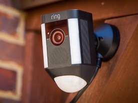 「Alexa」で録画されたセキュリティカメラの映像を確認可能に