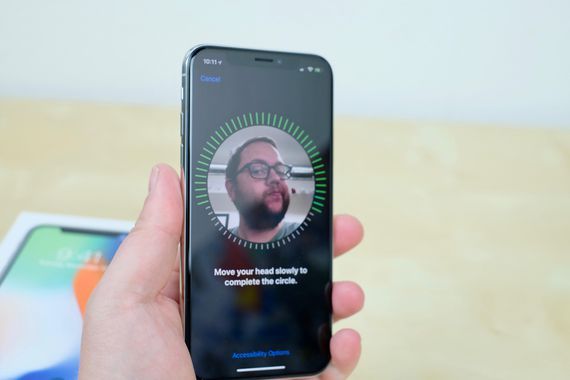 AppleがFace IDを全面的に採用したら、Touch IDは2018年になくなるだろうか？
