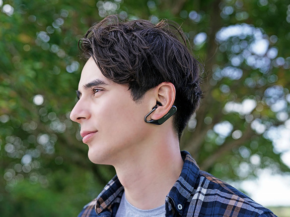 ソニーモバイル「Xperia Ear Duo」がバージョンアップ--iOSでも通知読み上げOKに