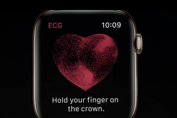 内蔵ECGスキャナ（心電図計測機能）

　全米心臓協会（American Heart Association）のIvor Benjamin会長がステージに登場し、ECGスキャナを内蔵する新型Apple Watchが米食品医薬品局（FDA）の承認を受けていることを語った。
