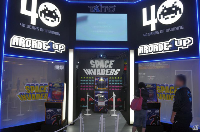 　タイトーブースでは、家庭用ゲーム筐体「ARCADE1UP」をプレイアブル出展。