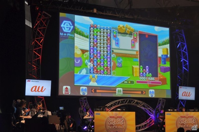　写真は、セガゲームス公式「ぷよぷよチャンピオンシップ」 in TGS2018。アクションパズルゲーム「ぷよぷよ」のジャパン・eスポーツ・プロライセンス取得選手によるプロ大会となっていた。