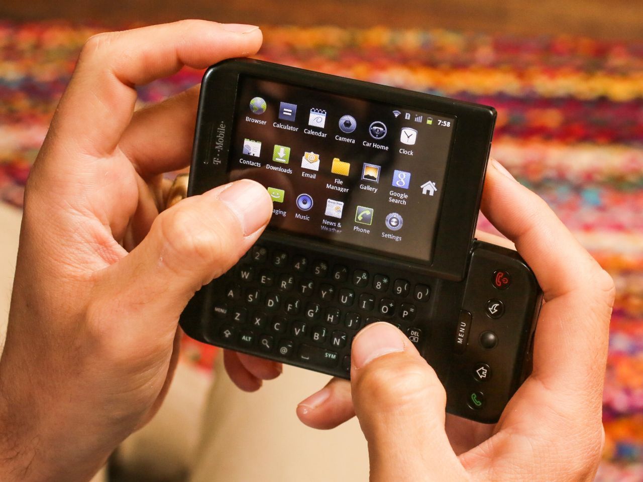 世界初Androidスマホ HTC Dreamの開発者向けDev Phone1 