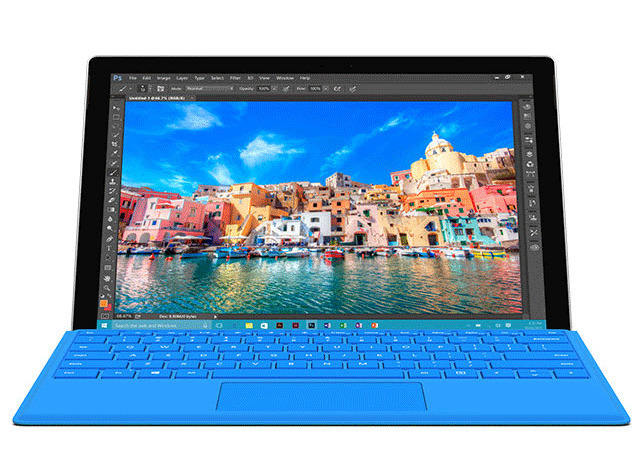 「Surface Pro 4」が登場

　2015年10月：Surface Pro 4に驚かされる要素はあまりなかった。基本的には、Surface Pro 3の洗練度を高めた製品であり、全体的なサイズも同じで、以前のバージョンの周辺機器にも対応していた。

　目玉となる新機能は、顔認識機能「Windows Hello」をサポートする本体前面のカメラだ。新しい「Type Cover」オプションには、別の生体認証手段として指紋リーダーが搭載されていた。