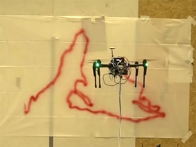 凸凹な対象物にスプレー塗装するドローン「PaintCopter」--ディズニー研究機関