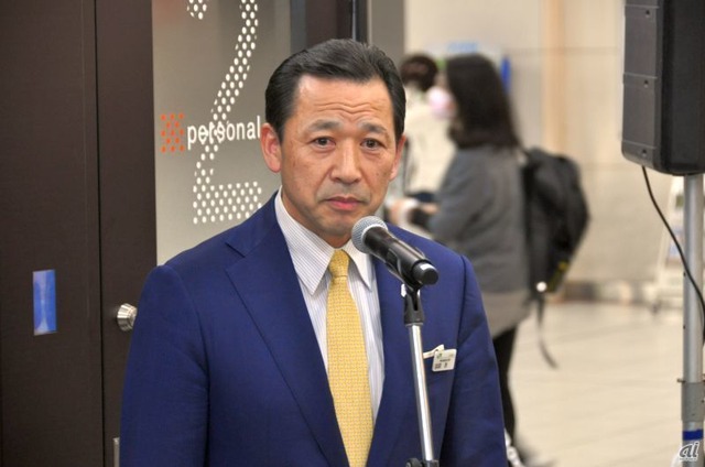 　お披露目にあたって説明を行った、東日本旅客鉄道執行役員 事業創造本部副本部長の表輝幸氏。