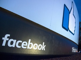 米「働きやすい会社」ランキング、Facebookが首位から7位に転落