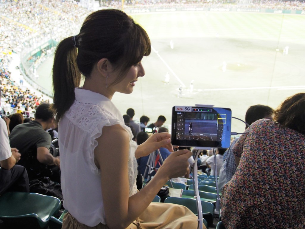 KDDIは6月、5Gのネットワークを活用しプロ野球の試合を好きな角度から観戦できる、自由視点映像のリアルタイム配信の実証実験を沖縄で実施していた