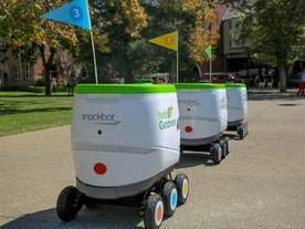 PepsiCo、スナックとドリンクの移動販売ロボットを大学で提供開始