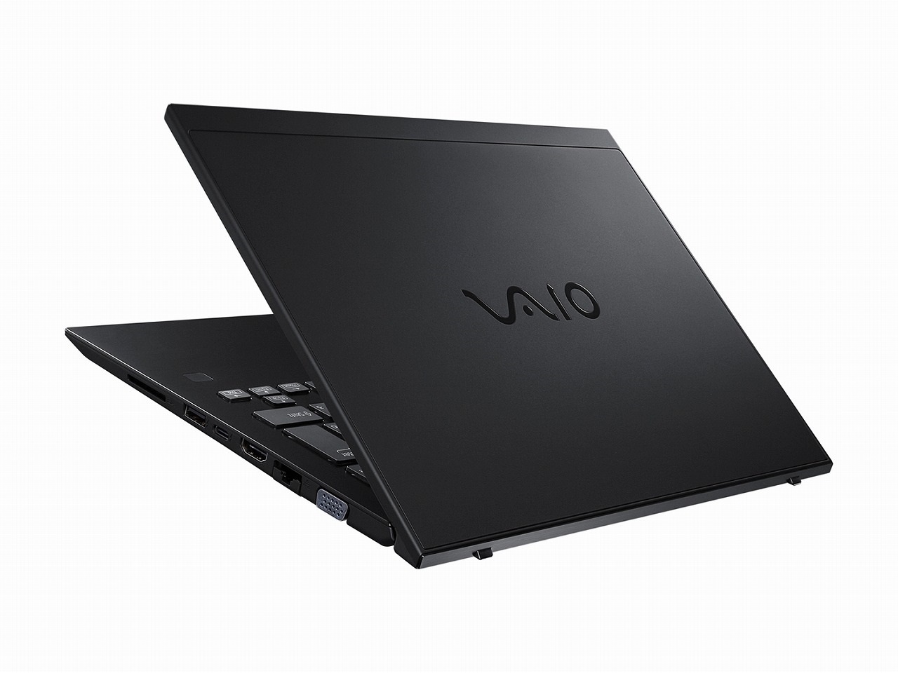 4Kモデル登場、表示領域拡大で14型に--VAIO、約999gの「VAIO