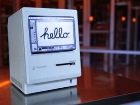 初代「Macintosh」誕生35周年、クックCEOがお祝いツイート