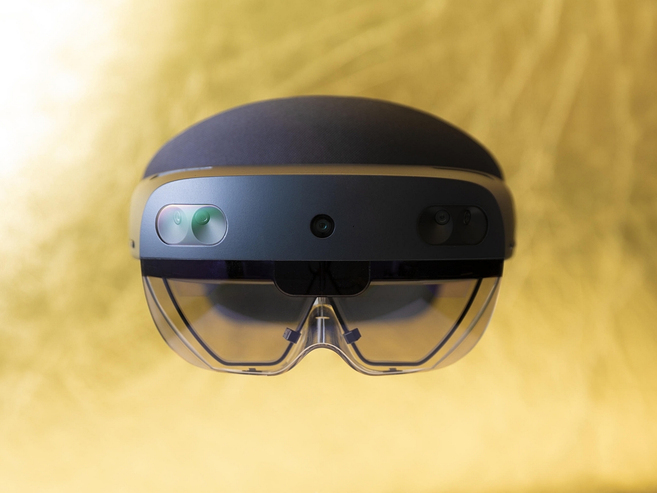 マイクロソフト、「HoloLens 2」発表--約39万円、視野角は2倍に - CNET 