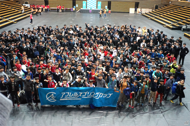 　東京会場は、延べ700人の参加者でにぎわった。