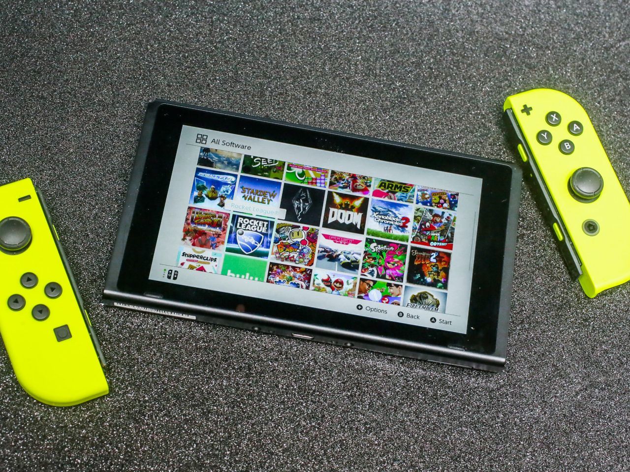 任天堂、廉価版「Switch」を6月にも発売か - CNET Japan