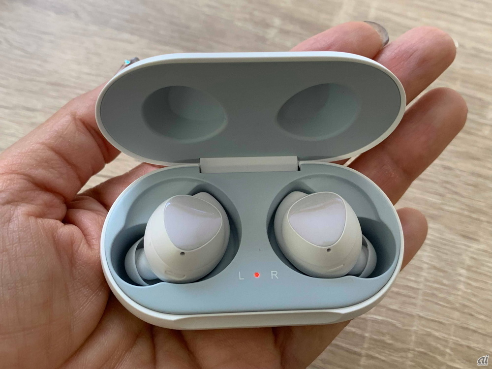 Galaxy Buds　ワイヤレスイヤホン