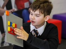 レゴブロックの突起で点字を学べる「LEGO Braille Bricks」、2020年に発売へ