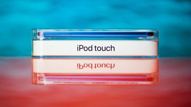 　iPod touchの2019年モデルは、前モデルと同様にクリアなジュエルケースに納められている。