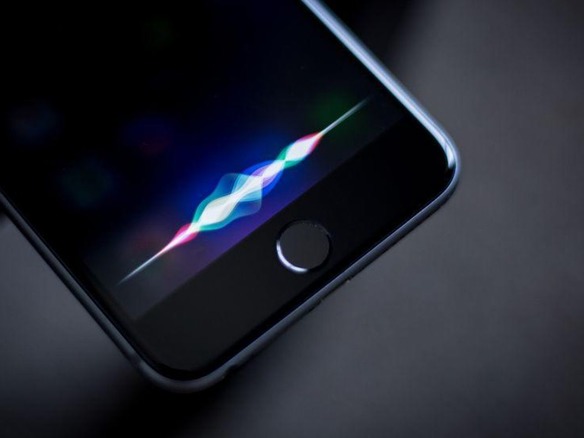 アップル、「Siri」の音声分析を停止--グーグルもEUで
