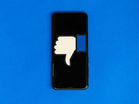 ﻿Facebook、「Messenger」通話の文字起こしを業者に委託していた